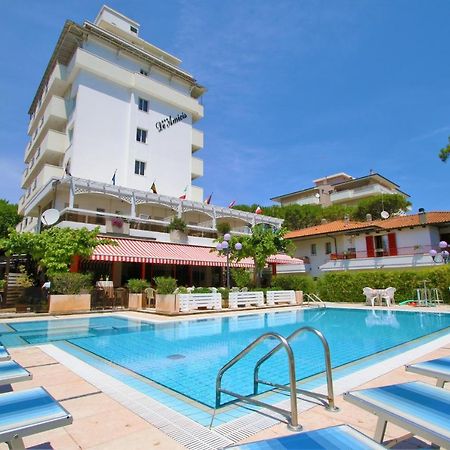 Hotel De Amicis Riccione Esterno foto